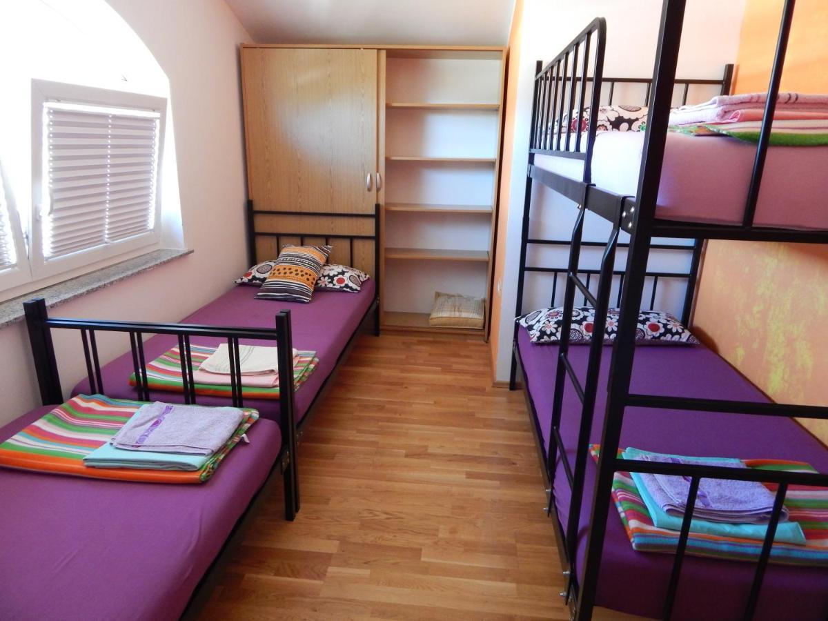 קוזינה Hostel Ociski Raj מראה חיצוני תמונה