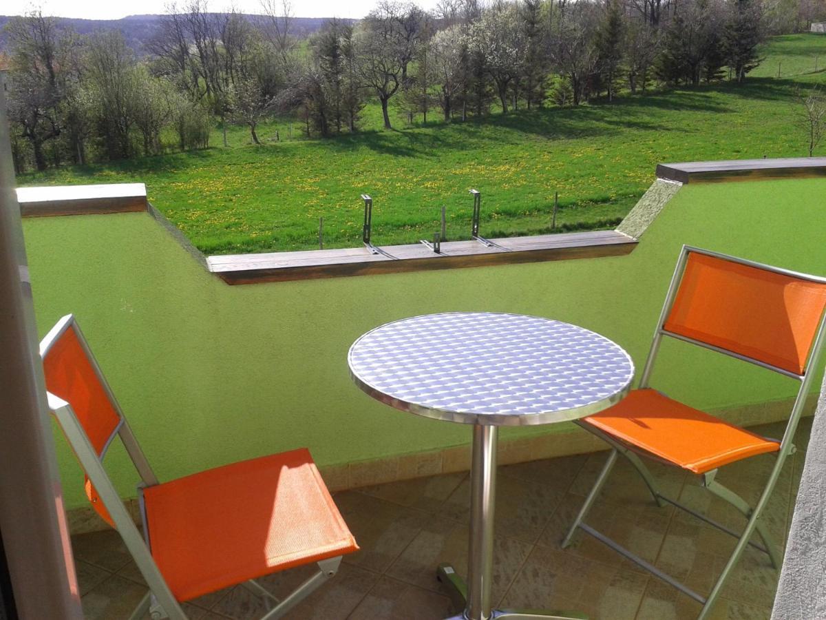קוזינה Hostel Ociski Raj מראה חיצוני תמונה