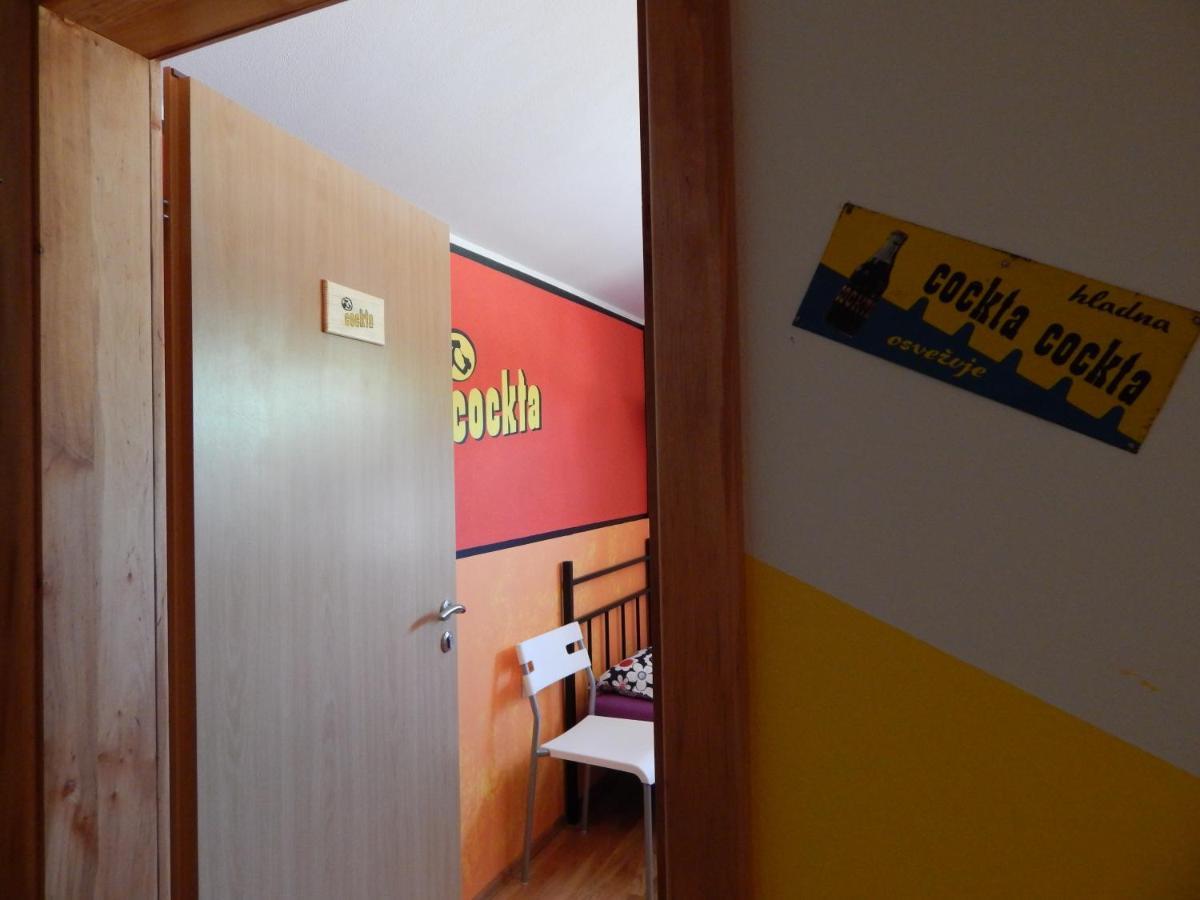 קוזינה Hostel Ociski Raj מראה חיצוני תמונה