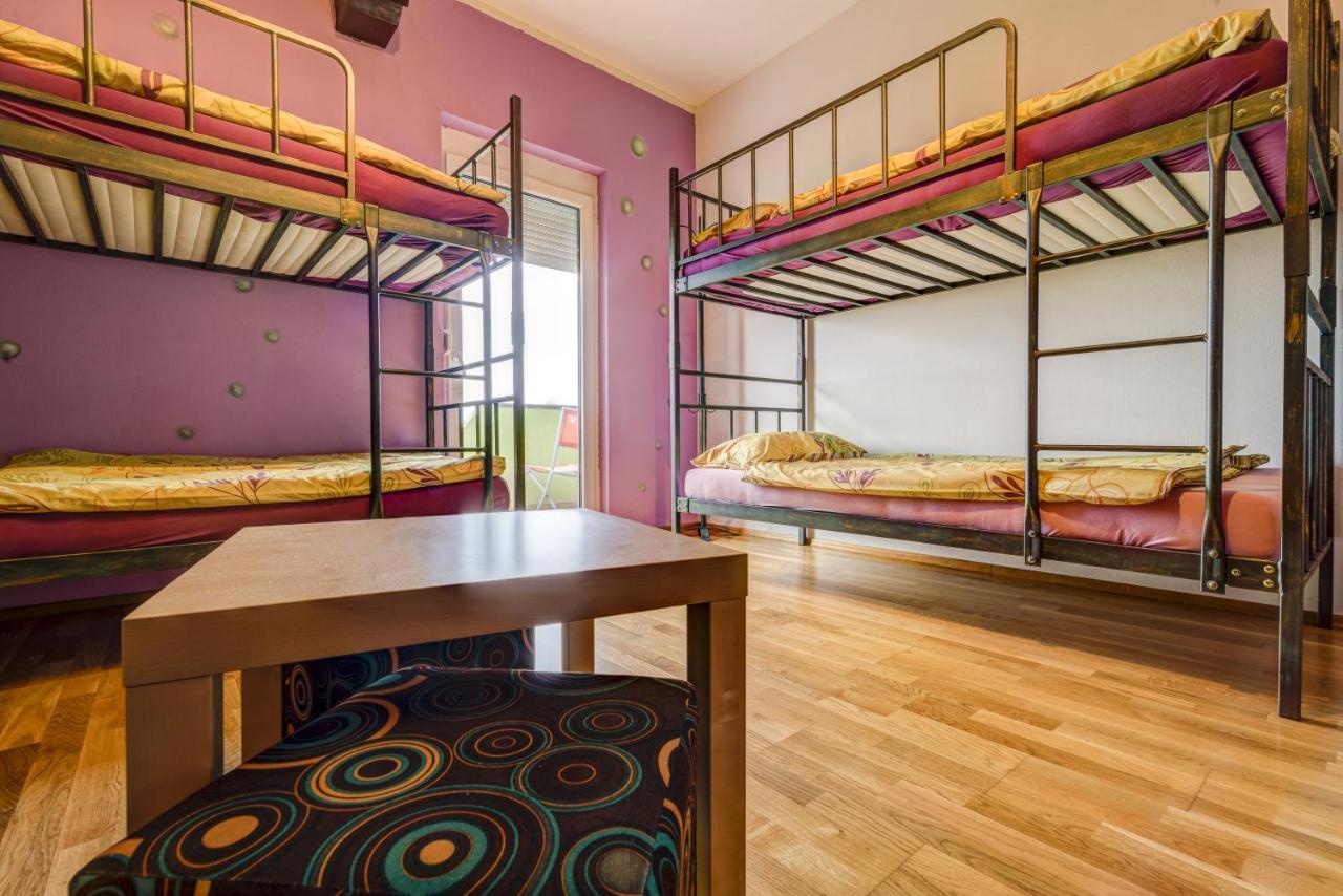קוזינה Hostel Ociski Raj חדר תמונה