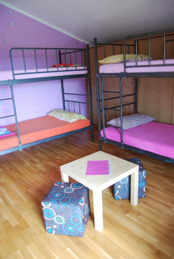 קוזינה Hostel Ociski Raj חדר תמונה