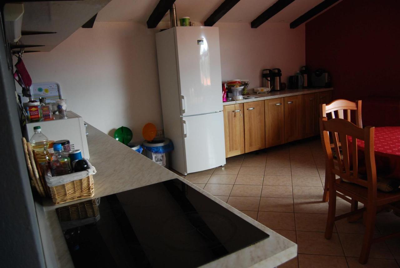 קוזינה Hostel Ociski Raj מראה חיצוני תמונה